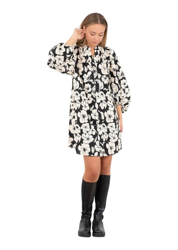 Reba Arty Flower Dress - Black Supply